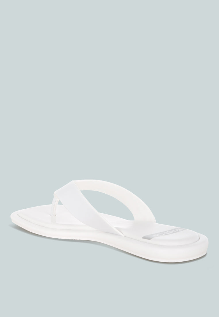 Makawi Thong Toe Slip Ons
