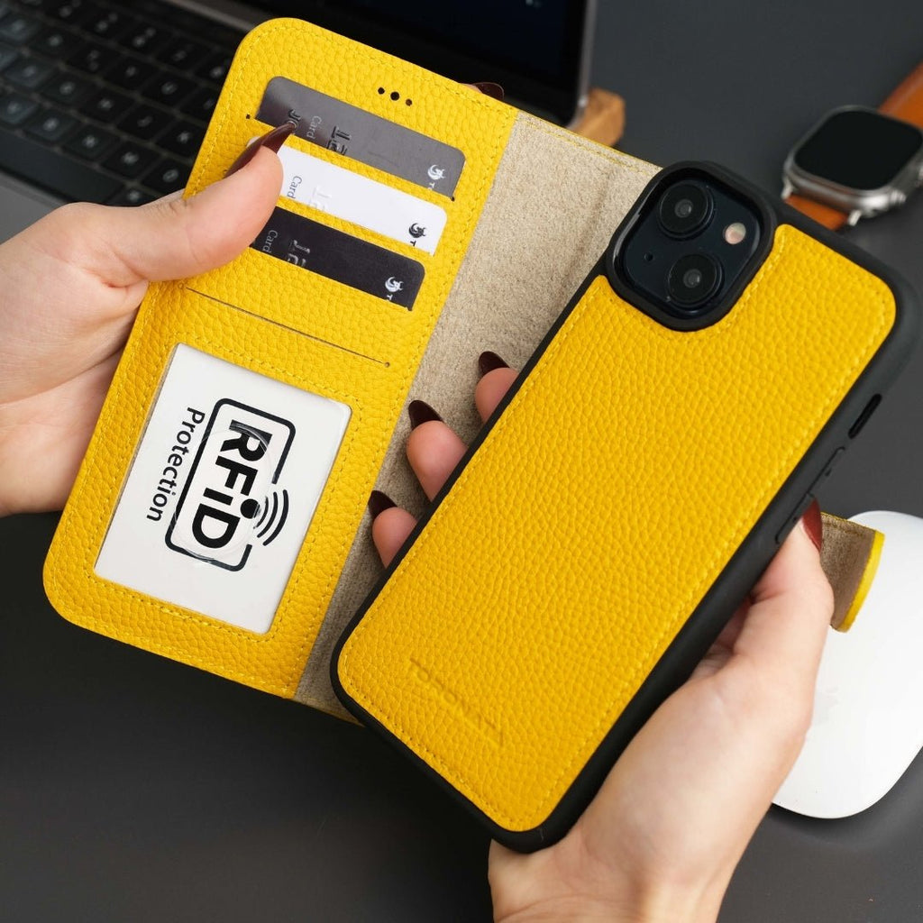 Casper iPhone 18 Full-Grain Leather Wallet Case