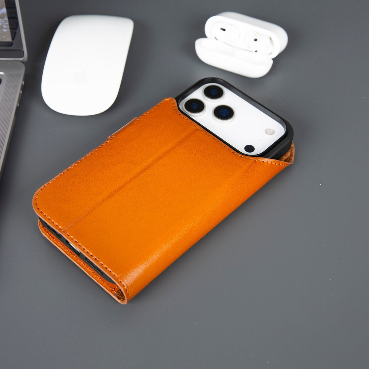 Casper iPhone 18 Pro Full-Grain Leather Wallet Case