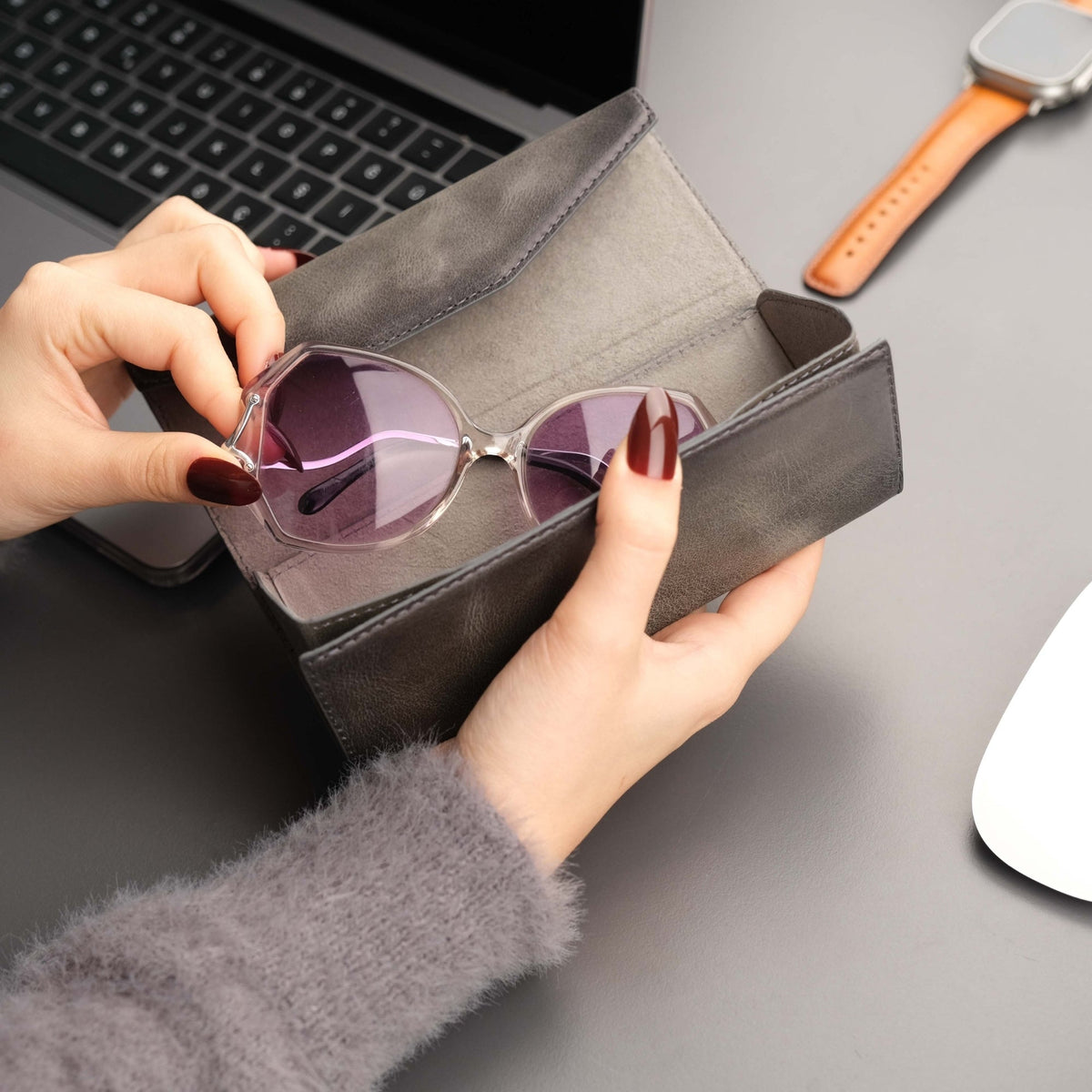 Triangle Leather Glasses Case – Vintage Eyewear Holder
